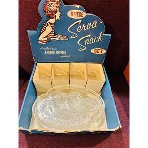 Anchor Hocking vintage 8 piece serve snack set